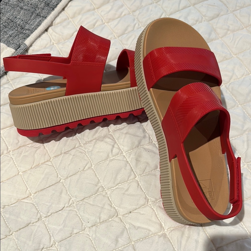 Reef Red and Tan Chunky Platform Sandals